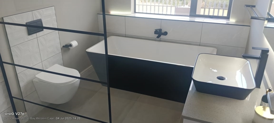 4 Bedroom Property for Sale in Seemeeu Park Western Cape